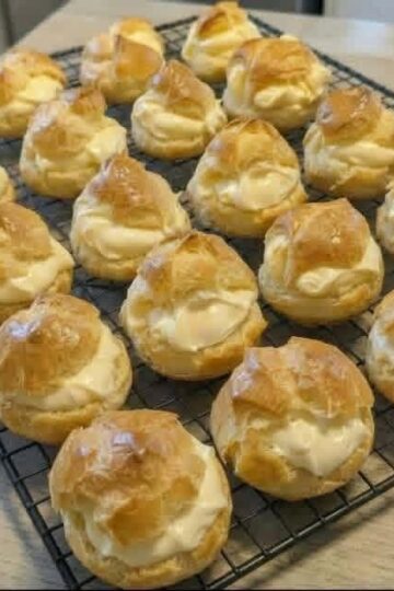 CÉLÈBRES CHOUX À LA CRÈME