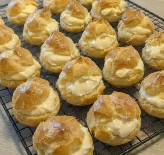 CÉLÈBRES CHOUX À LA CRÈME